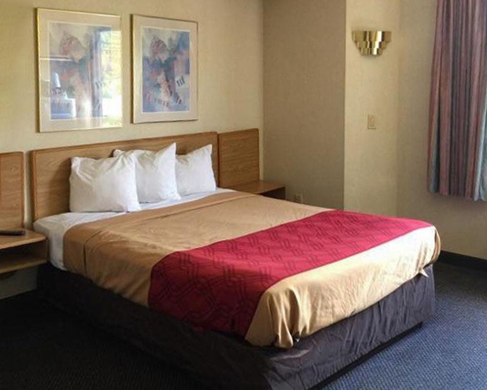 Econo Lodge London Εξωτερικό φωτογραφία